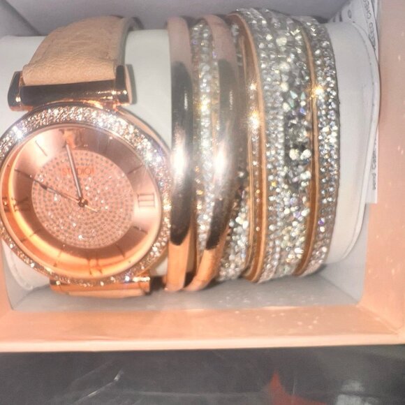 Studio Folio Women's Gold Tone Watch & Bracelets Set - Picture 4 of 4